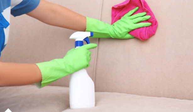 DIY: 5 Steps on How to Clean Sofa Upholstery in 5 minutes!